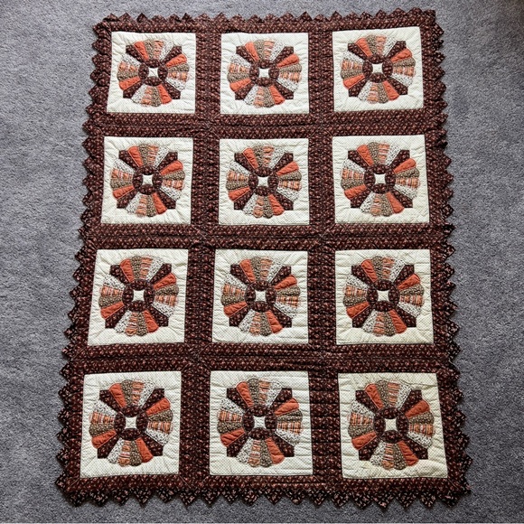Hand Crafted Bedding Vintage Handmade Dresden Plate Flower Quilt